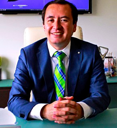 Picture of Dr. Cesar Lopez, M.D. – Board Certified Plastic Surgeon, in Guadalajara, Mexico.